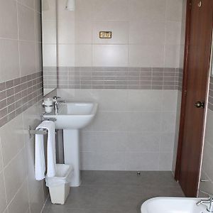 Habitación con 2 Camas Individuales